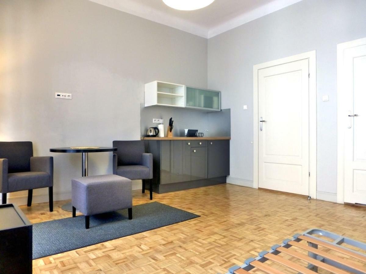 פוזנן 7 Rooms Mtp מראה חיצוני תמונה